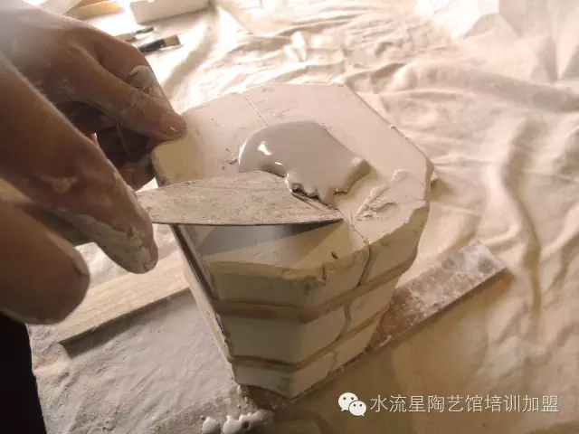 1475205624337175.png 3468dbf_愛奇藝.png